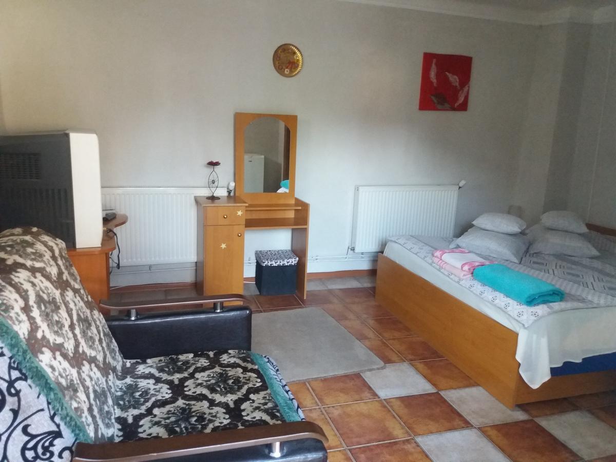 Casa Rodisa Hotel Turda Eksteriør billede